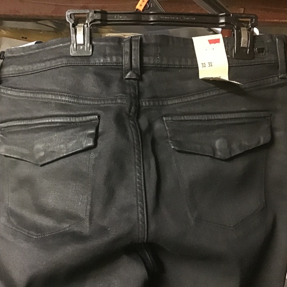 BNWT LEVIS black jeans - Picture 2 of 7